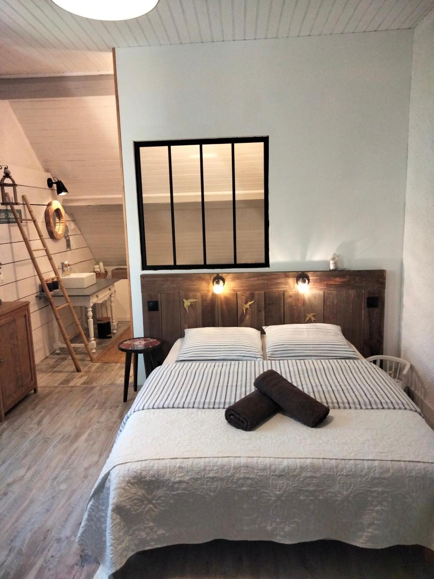 Chambre Telma 2 Pers Avec Piscine "Mon Lit Au Pre" Couples Ou Femmes Seulement Pontours Экстерьер фото
